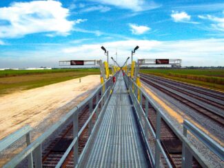 rail car access rack